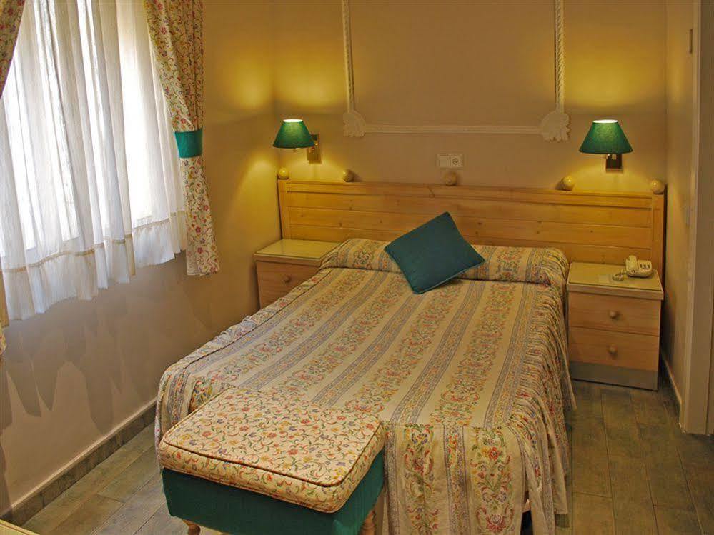 Hotel Celimar Сиджес Экстерьер фото
